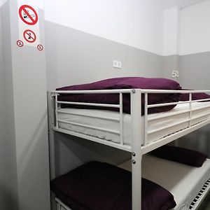 Chambre Juste Pour Femmes Dortoir