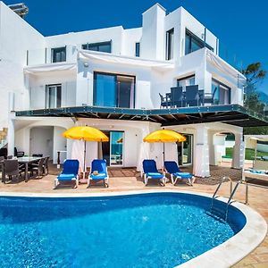 Villa au Bord de la Mer