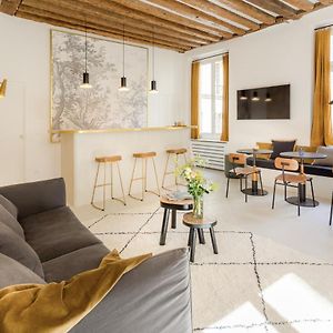 Appartement à 2 Chambres à Coucher