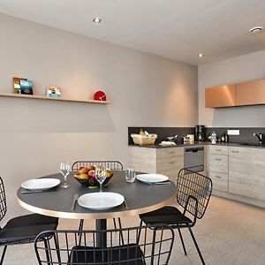 Appartement à 3 Chambres à Coucher