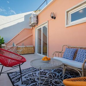 Lovelystay - Sunny 1Bdr Apartment W/Terrace