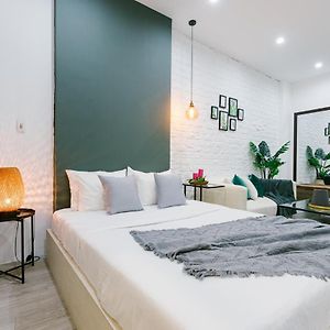 Studio de Luxe