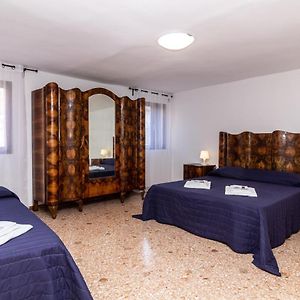 Appartement à 3 Chambres à Coucher