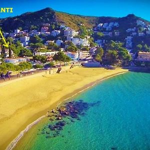 Apartaments El Berganti En Canyelles Petites