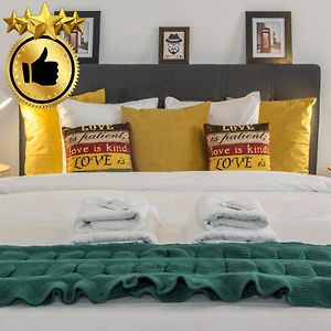 Premium Apartment By Mrg Apartments