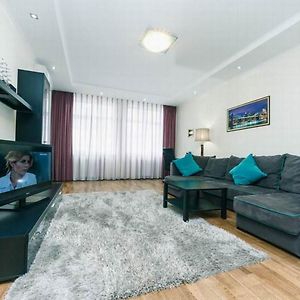 Vip In A New Building Near Lesi Ukrainki 7A