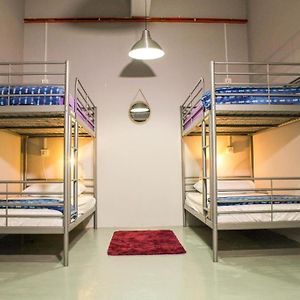 Chambre Juste Pour Femmes Dortoir