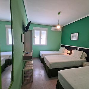 Chambre Triple de Base
