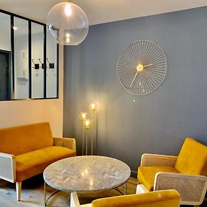 Appartement à 2 Chambres à Coucher