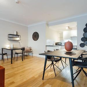 Appartement à 2 Chambres à Coucher