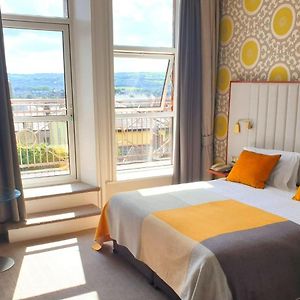 Chambre Club Lit King-Size