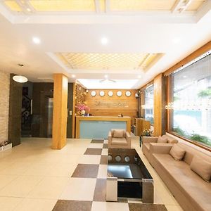 Sunny Hotel