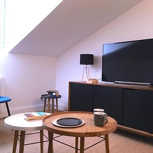 Suite à 2 Chambres à Coucher