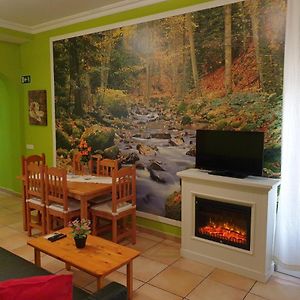 Appartement à 2 Chambres à Coucher