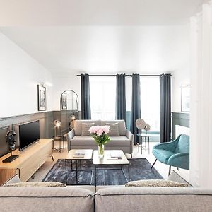 Appartement à 4 Chambres à Coucher