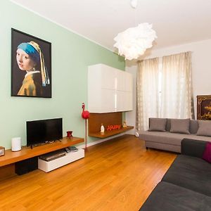 Appartement à 2 Chambres à Coucher