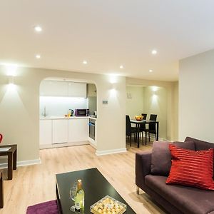 Appartement à 2 Chambres à Coucher