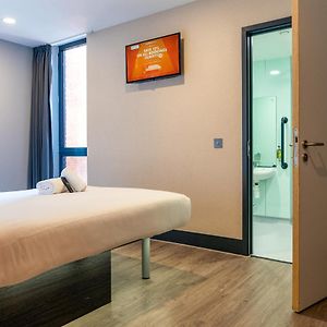 Chambre Double avec Accès aux Personnes Handicapées