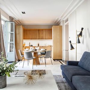 Appartement à 2 Chambres à Coucher