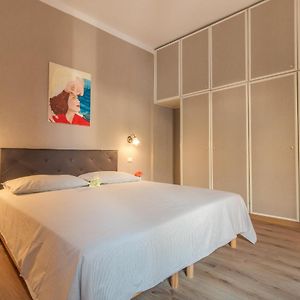 Appartement à 3 Chambres à Coucher