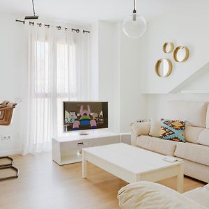 Caleta Homes - Apartamentos Pompidou