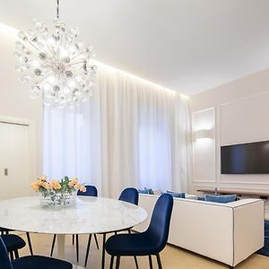Appartement à 3 Chambres à Coucher