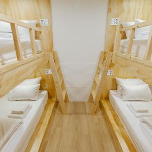 Chambre Juste Pour Hommes Dortoir
