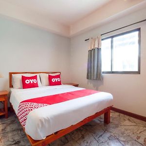 Oyo 75316 Capital Residence