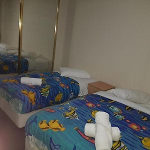 Accommodation Sydney - Kent Street Sydney Cbd Top Floor 2 Bedroom Apartment With Balcony