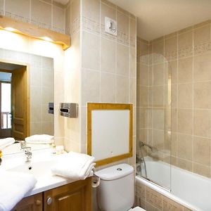 Appartement à 2 Chambres à Coucher