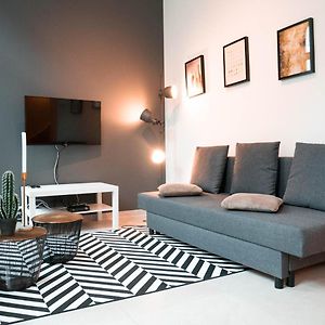 Appartement à 2 Chambres à Coucher