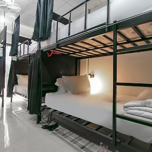 Dormitory Room Mixed