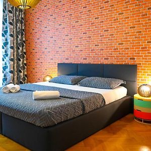 Appartement à 2 Chambres à Coucher