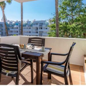 Family Apartment In Roses With Garden And Shared Pool 60 M²