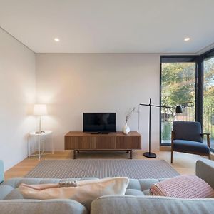 Lovelystay - Primrose 2Br Flat With Free Parking, Ac And Balcony