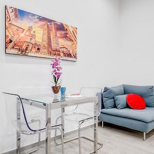 Bolognina Centro-Stazione Apartment