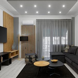 Acropolis Deluxe Apartment