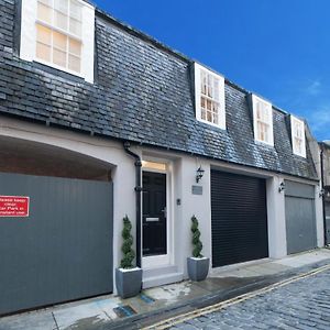 Queensferry Street Lane - Fantastic 2 Bedroom City Centre Mews House With Free Secure Parking!