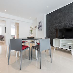 Appartement à 2 Chambres à Coucher