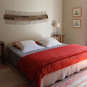 Suite à 2 Chambres à Coucher Lit King-Size