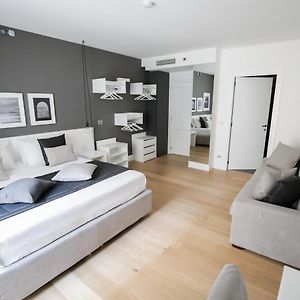 B&B Lionora