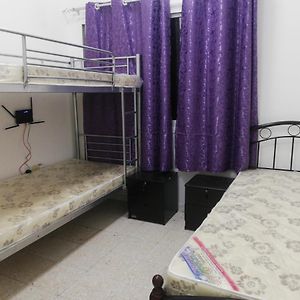 Chambre Juste Pour Femmes Dortoir
