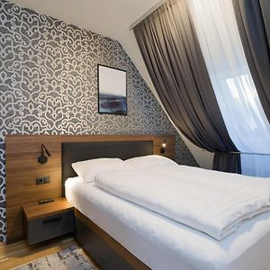 Appartement à 3 Chambres à Coucher