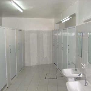Chambre Juste Pour Hommes Dortoir