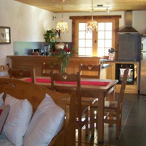 Appartement à 3 Chambres à Coucher