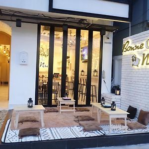 Bonne Nuit Hotel, Hua Hin