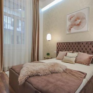 Bengt Apartment Dohany Str.