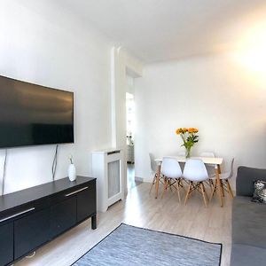 Appartement à 2 Chambres à Coucher