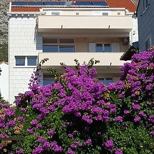 Appartement à 3 Chambres à Coucher