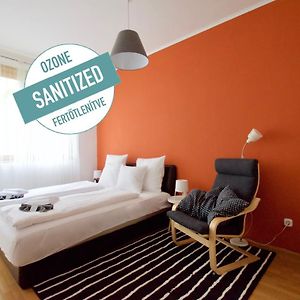 Appartement à 2 Chambres à Coucher